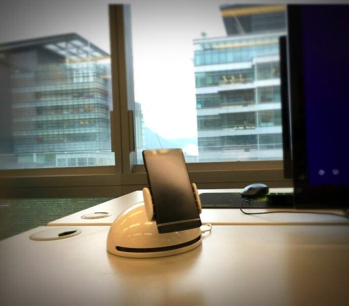 Unicorn desktop air purifier with mobile stand HCC3909